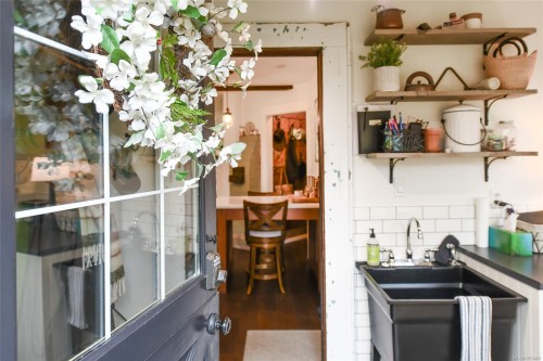 237 Morland Rd, Comox, BC 