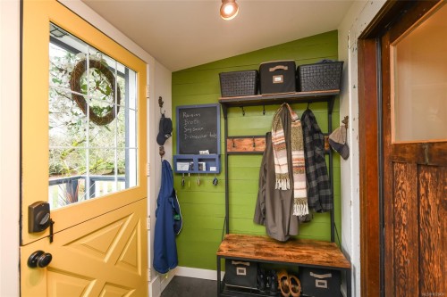 237 Morland Rd, Comox, BC 