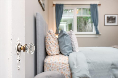 237 Morland Rd, Comox, BC 