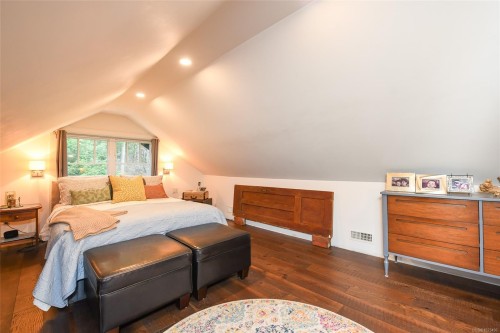 237 Morland Rd, Comox, BC 