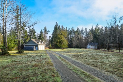 237 Morland Rd, Comox, BC 