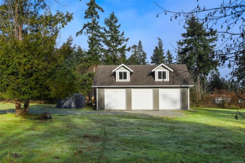 237 Morland Rd, Comox, BC 