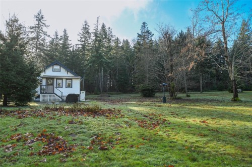 237 Morland Rd, Comox, BC 