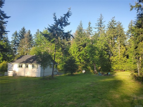 237 Morland Rd, Comox, BC 