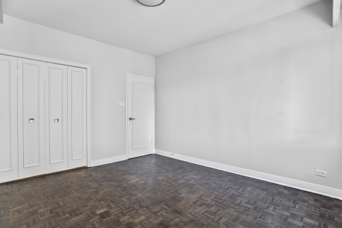 Master Bedroom - 703-3465 Rue Redpath, Montréal (Ville-Marie), QC - Indoor Photo Showing Other Room