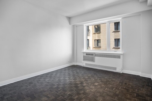 Master Bedroom - 703-3465 Rue Redpath, Montréal (Ville-Marie), QC - Indoor Photo Showing Other Room