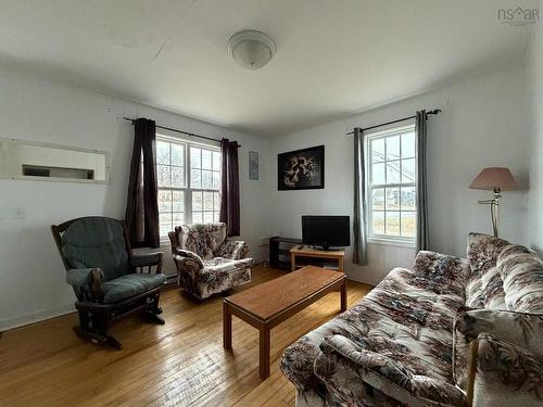 15479 Cabot Trail, Chéticamp, NS 