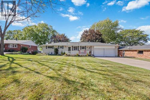 563 RIVERSIDE DRIVE  St. Clair, ON N0N 1G0