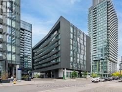 608 - 90 QUEENS WHALF ROAD  Toronto, ON M5V 0J4