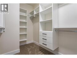 Primary Bedroom - Walk In Closet - 
