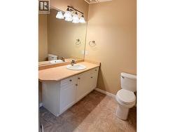 Main Bathroom - 