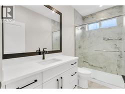 Full Bathroom - 