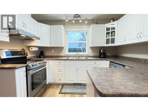 11427 98 Street, Fort St. John, BC - Indoor Photo Showing Kitchen With Double Sink