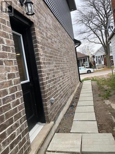 212 Weir Street N, Hamilton, ON - Outdoor