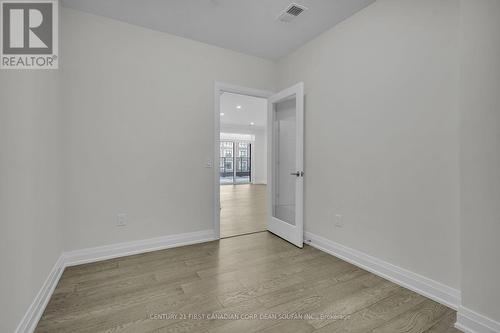 Den - 201 - 1975 Fountain Grass Drive, London South (South B), ON - Indoor Photo Showing Other Room