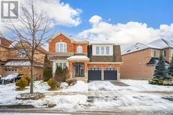 17 SPARHILL STREET  Brampton, ON L6R 0P2
