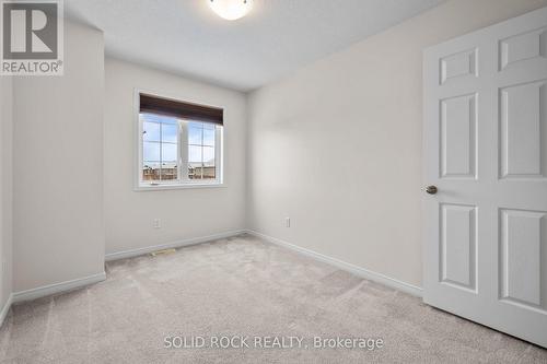 431 Haresfield Court, Ottawa, ON - Indoor Photo Showing Other Room