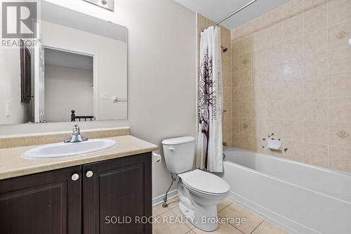 431 Haresfield Court, Ottawa, ON - Indoor Photo Showing Bathroom