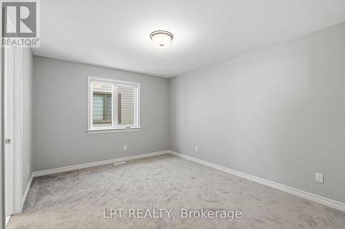 132 Bonne Renommee Avenue, Ottawa, ON - Indoor Photo Showing Other Room
