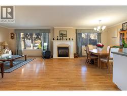 Large open living area - 