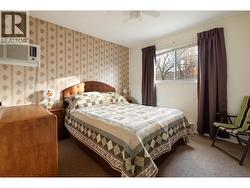 Primary bedroom upstairs - 