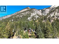 5285 Greenwood Road  Edgewater, BC V0A 1E0