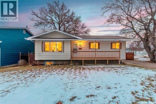 1386 Manitou CRESCENT  Moose Jaw, SK S6H 7C5