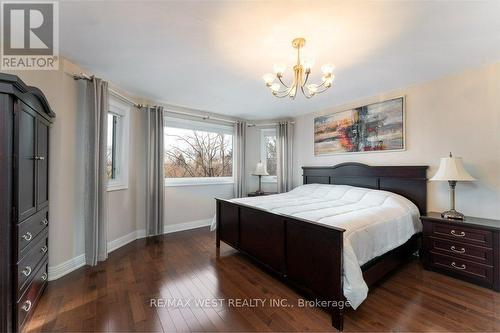 1806 Sevenoaks Drive, Mississauga, ON 