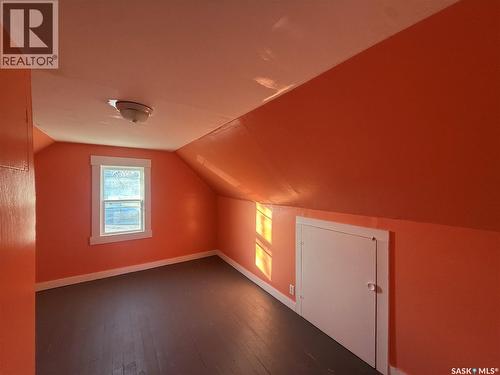 421 3Rd Avenue E, Assiniboia, SK - Indoor Photo Showing Other Room
