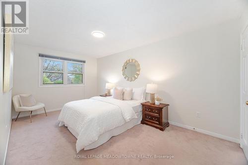 6236 Camgreen Circle, Mississauga, ON - Indoor Photo Showing Bedroom