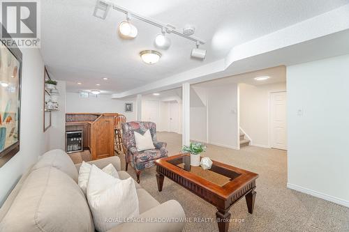 6236 Camgreen Circle, Mississauga, ON - Indoor Photo Showing Living Room With Fireplace