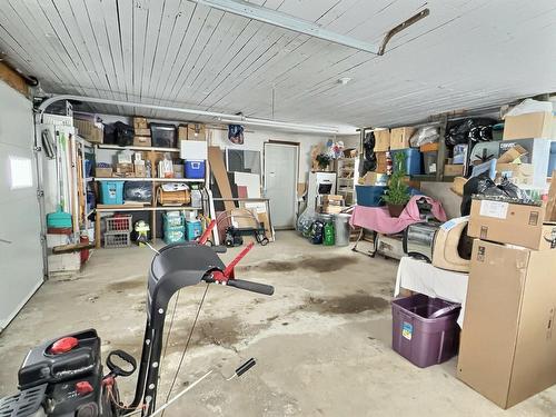 Garage - 762 Rue Principale, Rémigny, QC - Indoor Photo Showing Garage