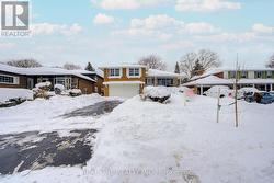 22 KENMANOR BOULEVARD  Toronto, ON M1W 1R7
