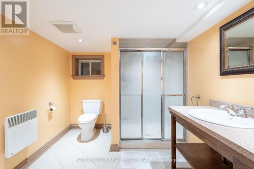 11 Brant Avenue, Mississauga, ON - Indoor Photo Showing Bathroom