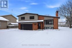 1097 PELHAM STREET  Pelham (Fonthill), ON L3C 3E4