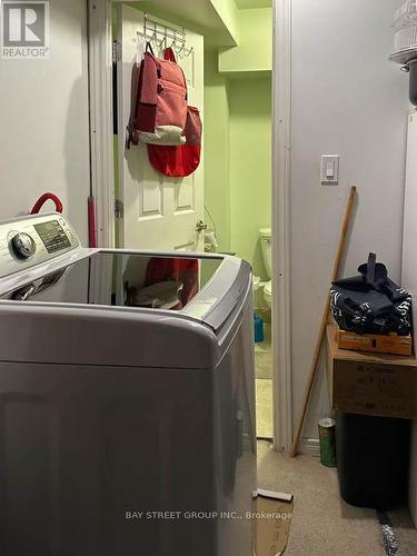 4641 Crosscreek Court, Mississauga, ON - Indoor Photo Showing Laundry Room