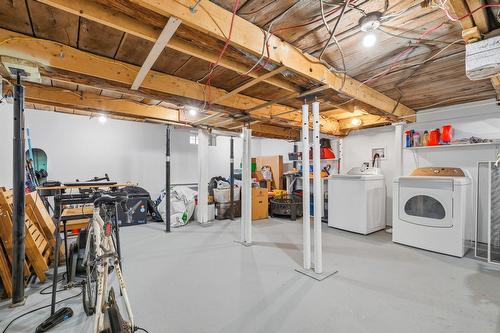 Salle de lavage - 19 Rue Viens, Chambly, QC - Indoor Photo Showing Laundry Room