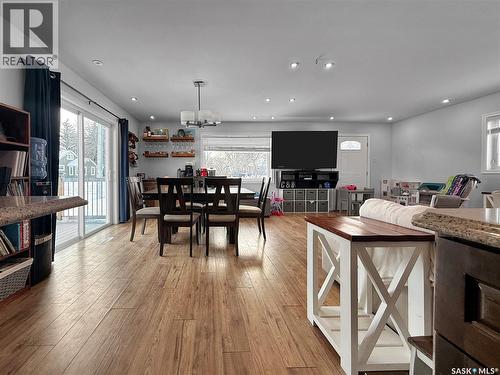 540 3Rd Avenue, Esterhazy, SK - Indoor