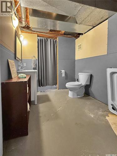 540 3Rd Avenue, Esterhazy, SK - Indoor Photo Showing Laundry Room