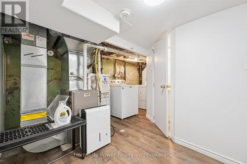 36 Linden Avenue, Kitchener, ON - Indoor Photo Showing Laundry Room