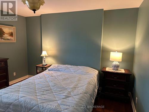 430 Gorham Road, Fort Erie (Ridgeway), ON - Indoor Photo Showing Bedroom