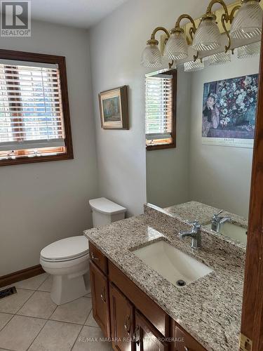 430 Gorham Road, Fort Erie (Ridgeway), ON - Indoor Photo Showing Bathroom