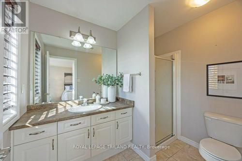 8 - 2089 Beaverbrook Avenue, London North (North M), ON - Indoor Photo Showing Bathroom