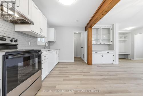 88 Glendale Avenue, Deep River, ON - Indoor Photo Showing Kitchen With Upgraded Kitchen