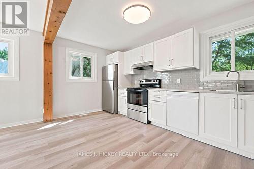 88 Glendale Avenue, Deep River, ON - Indoor Photo Showing Kitchen