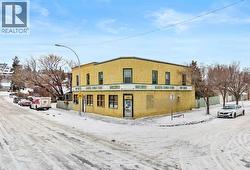 922 19 Avenue SE  Calgary, AB T2G 1L8