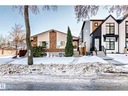 9623/9625 73 AV NW NW  Edmonton, AB T6E 1B3