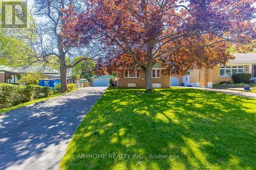 12 Canham Crescent, Toronto, ON - Outdoor