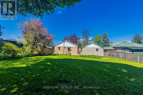 12 Canham Crescent, Toronto, ON - Outdoor