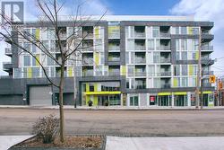 403 - 763 WOODBINE AVENUE  Toronto, ON M4E 2J4